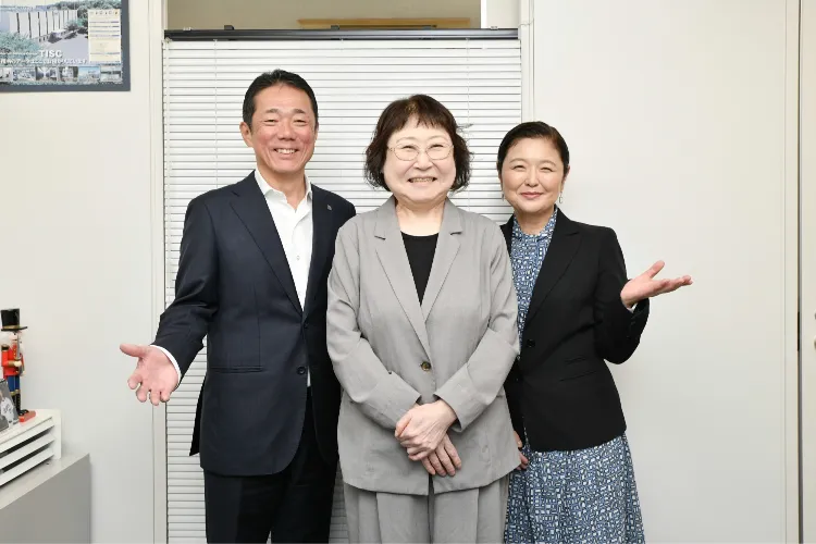税理士法人　ヘルムズ