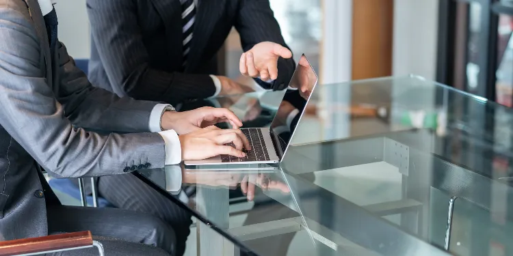 2025年10月にWindows10のサポートが終了。企業への影響は?