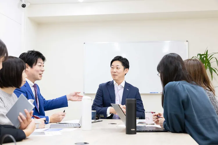 専門家チームの役割と強み