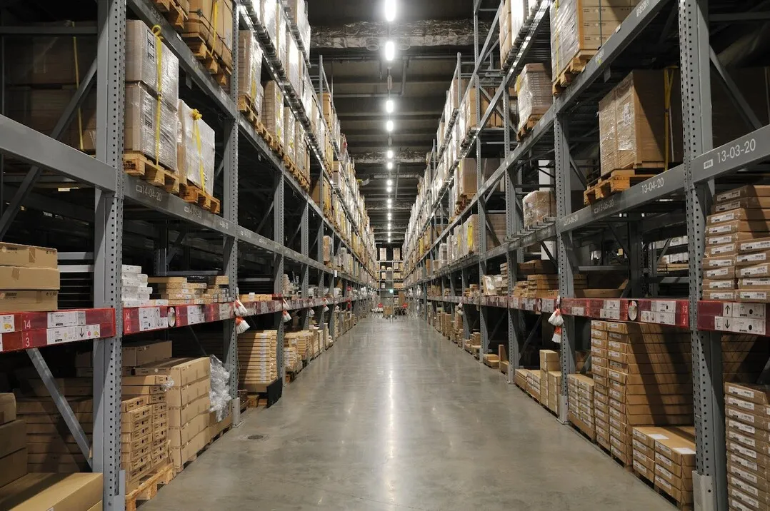 倉庫内のイメージ