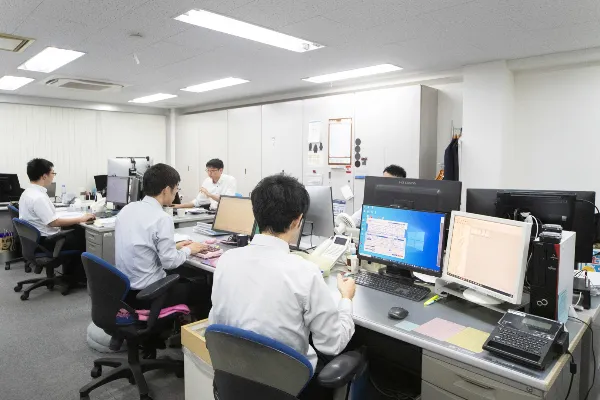 地域密着の強みを活かし、経営を支える