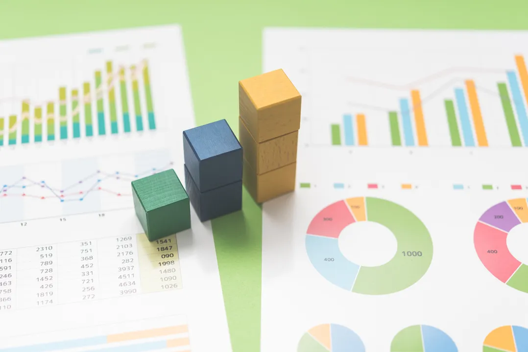 業績検討会のイメージ