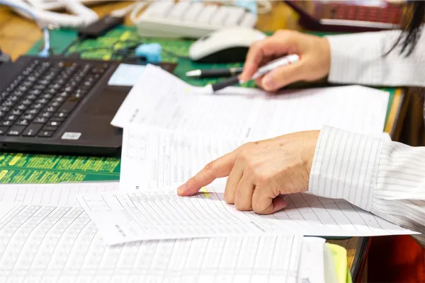 金融機関と税務調査に強い申告。複数名チェックの「品質」