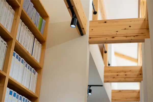 地域の事業を守る。農業・畜産に強い現場密着の支援