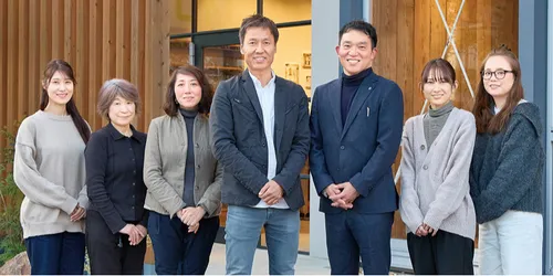 FX2クラウドユーザー事例 「株式会社トライアングル 様」　家族写真の撮影と業績管理で“幸せを飾る文化”の定着を目指す